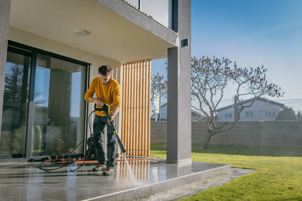 Best Pool Deck Cleaning  in Hunters Creek, FL